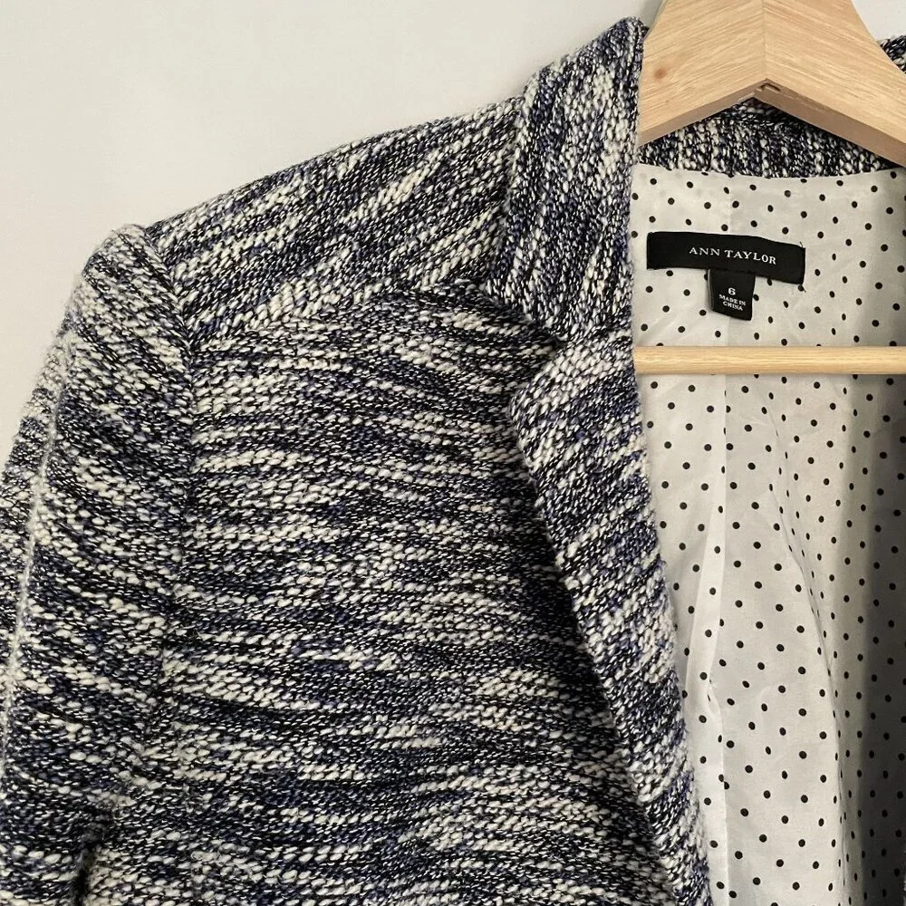 Ann Taylor Womens Tweed Knit Blazer Jacket Size 6 Black & White Polka Dot Lining - Picture 2 of 9